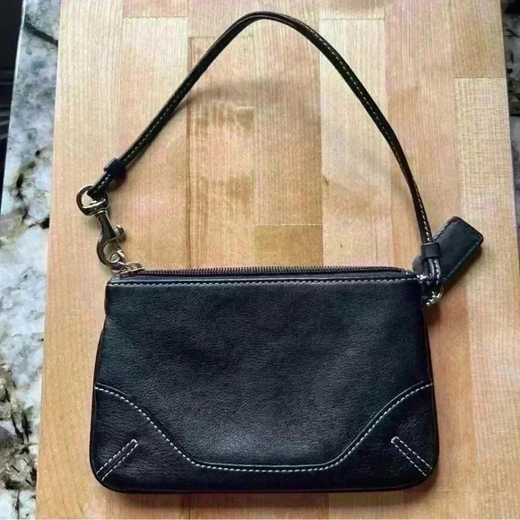 Coach Wristlet Purse Black Soft Leather Zip Top Small Fashion Bag Side Handle - Picture 6 of 10